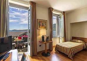 Hotel Intra, Wohnbeispiel