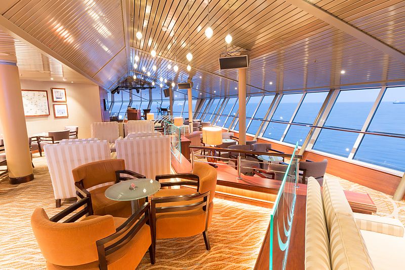 Pazifik-Lounge MS ARTANIA