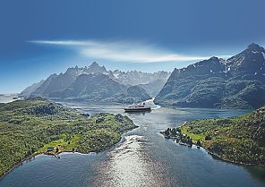 Hurtigruten - Seereise auf der klassischen Postschiffroute Hurtigruten - Seereise auf der klassischen Postschiffroute