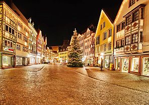 Christmas-Shopping am Main