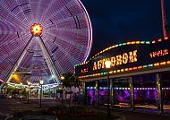 Wiener Prater im nächtlichen Lichterglanz