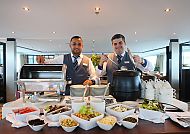light lunch Lounge