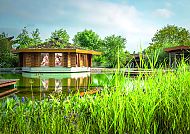 Sauna mit Naturbadesee