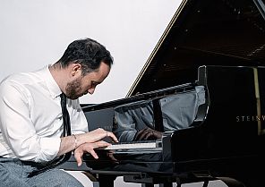 Klavierabend mit Igor Levit in der Elbphilharmonie Klavierabend mit Igor Levit in der Elbphilharmonie