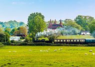 Panoramafahrt mit der historischen Bahn
