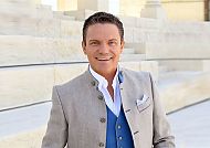 Stefan Mross ist ein deutscher Trompeter, Sänger und Fernsehmoderator. Er ist einer der bekanntesten deutschen volkstümlichen Musiker.