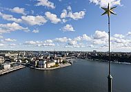 Stockholm_Blick über Riddarholmen, Blick über Riddarholmen in Stockholm bei klarem Himmel.