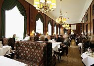 , Gemütliches Ambiente im Café Landtmann, Wien., Gemütliches Ambiente im Cafe Landtmann in Wien.