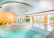 Castanea Spa, Entspannung im Castanea Spa Pool in der Lüneburger Heide., Entspannung im Castanea Spa Pool, Lüneburger Heide.