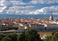 Turin-Panorama mit Mole Antonelliana und Alpen im Hintergrund