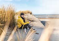 Dünen in Holland, Entspannte Pause in den Dünen von Holland am Meer.