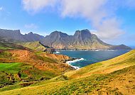 Robinson Crusoe Insel, Atemberaubende Landschaft der Robinson Crusoe Insel, Chile., Atemberaubende Landschaft der Robinson Crusoe Insel.
