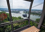 Seilbahn über dem Deutschen Eck mit Blick auf Rhein und Mosel