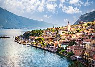 Gardasee, Riva del Garda: Malerische Uferstadt am nördlichen Gardasee.