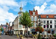 Venlo, Charmante Altstadt von Venlo mit historischen Fassaden.