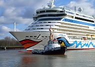 Meyer-Werft - Aida Luna, Papenburg, Kreuzfahrtschiff AIDA Luna verlässt die Meyer Werft in Papenburg.