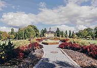 Salinenpark_Feuerbeet_mit_Salinengebäude_04_