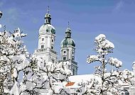Kempten_Basilika_St._Loren, Verschneite Türme der Basilika St. Lorenz in Kempten im Winter., Basilika St. Lorenz in Kempten, verschneit und winterlich.