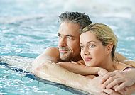 , Entspannung im Pool: Kurzurlaub für Körper & Seele im Heilbronner Land., Entspannung im Pool: Kurzurlaub für Körper & Seele im Heilbronner Land.