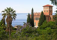 Palazzo Hanbury, Palazzo Hanbury mit üppigen Gärten und Meerblick an der Côte d'Azur.
