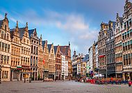 Historische Gebäude am Grote Markt in Antwerpen.