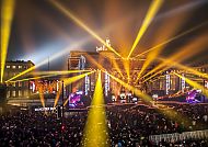Silvesterparty am Brandenburger Tor, Silvesterparty am Brandenburger Tor, Berlin, 2015., Silvesterparty am Brandenburger Tor mit spektakulärem Lichterspiel.