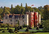 Hever Castle, Hever Castle in herbstlicher Pracht bei der Hampton Court Flower Show 2027.