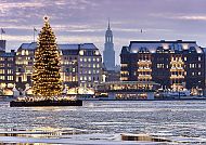 Weihnachtsmarkt am Jungfernstieg, Weihnachtsmarkt am Jungfernstieg mit festlichem Lichterglanz., Weihnachtsstimmung am Hamburger Jungfernstieg mit festlichem Baum.