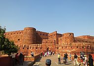 Agra Fort, Agra Fort: Majestätische Festung in der indischen Sonne.