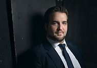 Brian Jagde tritt am 21. Januar 2027 zusammen mit Anna Netrebko und George Petean im Mozartsaal des Rosengartens in Mannheim auf
