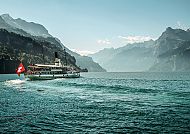 Lake-Lucerne-paddle-steamer