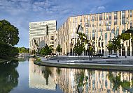 Düsseldorf Shopping im Kö-Bogen mit Hofgartenterrasse