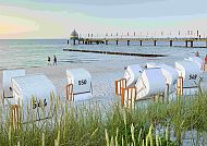 Zingst_Aussicht_auf_die_Seebrücke_und_den_Strand_mit_den_Strandkörben