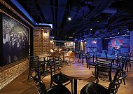 Norwegian Bliss, Cavern Club