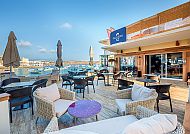 Gillieru Harbour Hotel, Terrasse