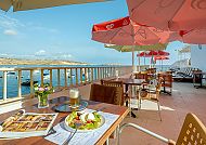 Gillieru Harbour Hotel