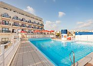 Gillieru Harbour Hotel, Pool