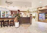 Park Inn by Radisson Dresden-Rezeption