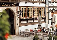 A-ROSA Gothisches Haus, Hotel A-ROSA Gothisches Haus mit gemütlicher Außenterrasse.