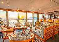 Zimbabwean Dream, Bar, Gemütliche Bar mit Panoramablick auf den Sonnenuntergang.