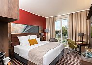 , Modernes Hotelzimmer im Leonardo Hotel, Rhein in Flammen 2026., Modernes Hotelzimmer im Leonardo Hotel, gemütlich und stilvoll.