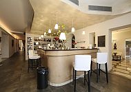 Grand Hotel Impero in Castel Bar, Elegante Hotelbar im Grand Hotel Impero, Castel Bar., Elegante Hotelbar im Grand Hotel Impero, Castel Bar.