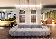 Novotel Münster City, Lobby, Modernes Hotellobby-Design im Novotel Münster City., Moderne Lobby im Novotel Münster City mit stilvollem Interieur., Moderne Lobby im Novotel Münster City mit stilvollem Design.