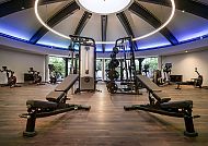 , Modernes Fitnessstudio im DoubleTree by Hilton Berlin Ku’damm.
