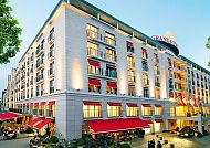 , Außenansicht des Grand Elysée Hotels in Hamburg., Außenansicht des Grand Elysée Hotels in Hamburg.