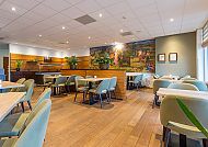 Amrâth Hotel Alkmaar-Frühstück, Gemütlicher Frühstücksraum im Amrâth Hotel Alkmaar.