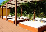 Entspannte Liegen im Außenbereich des Hotel Gran Canaria Princess