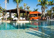 Poollandschaft im Hotel Gran Canaria Princess mit Palmen