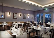 Restaurant, Elegantes Restaurant im Wyndham Hotel Stralsund HanseDom., Elegantes Restaurant im Wyndham Hotel Stralsund HanseDom.