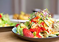 Tönning_BE BIO - be natural, Frischer, bunter Salat im Be Bio - be natural Hotel., Frischer, bunter Salat im Be Bio - be natural Hotel.